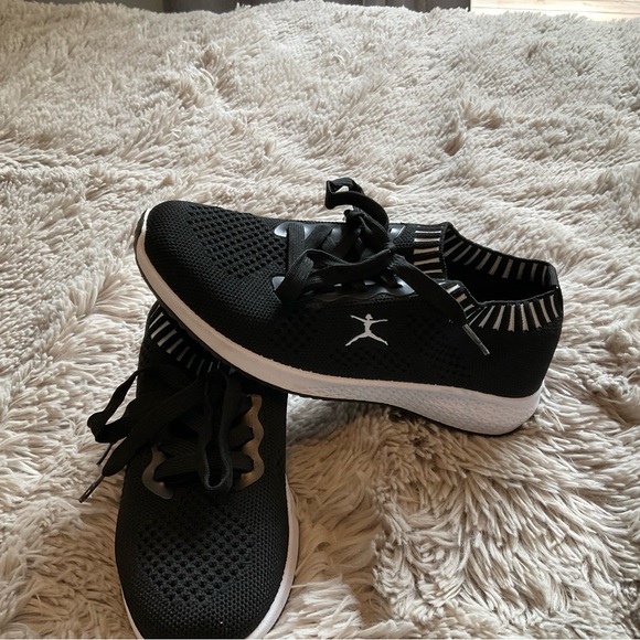 Danskin Black Sneaker - Picture 3 of 5